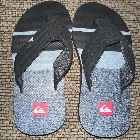 New Quiksilver Black and Gray Flip Flops kids youth size 11 casual vacation - Picture 1 of 6
